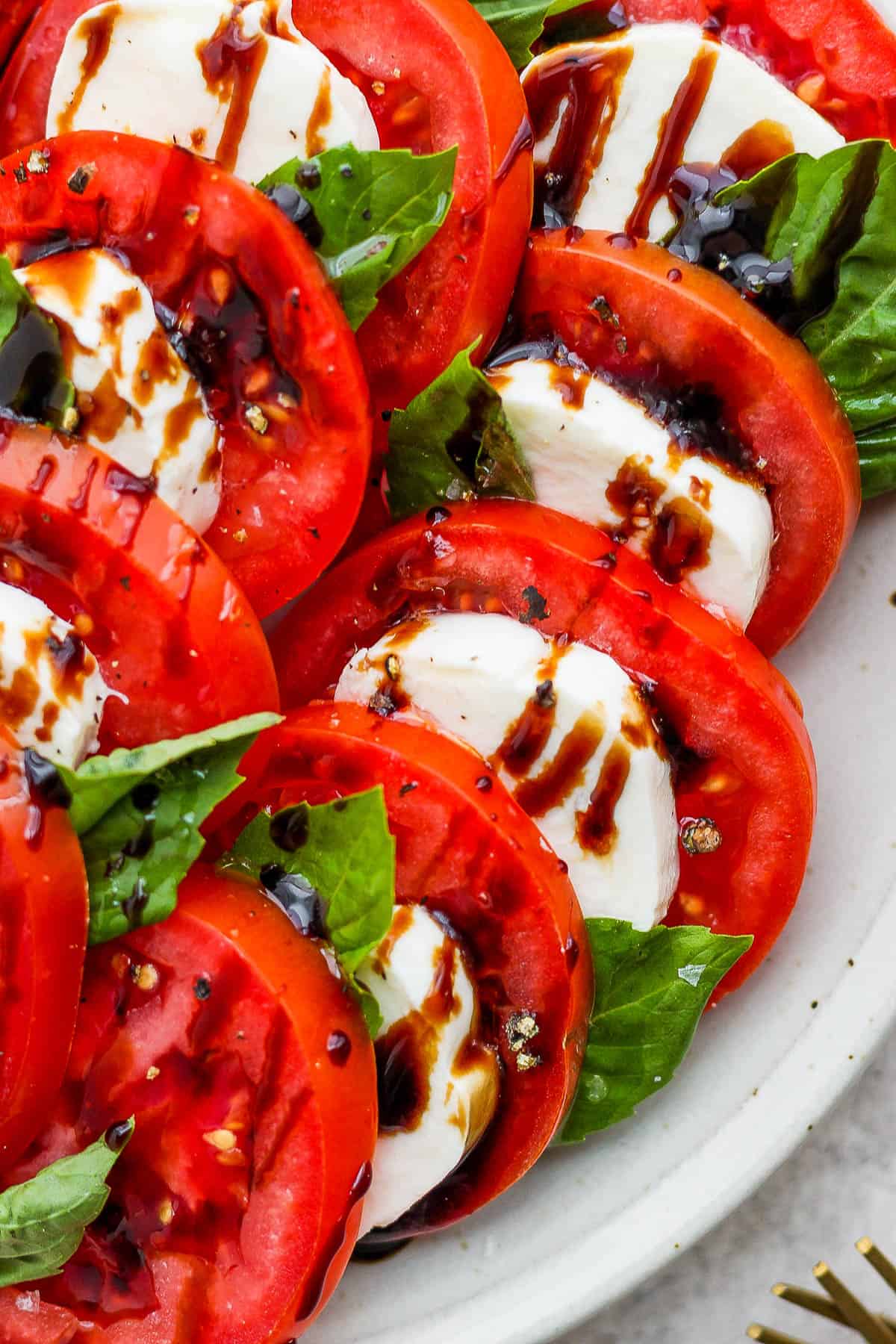 The best recipe for a caprese salad.