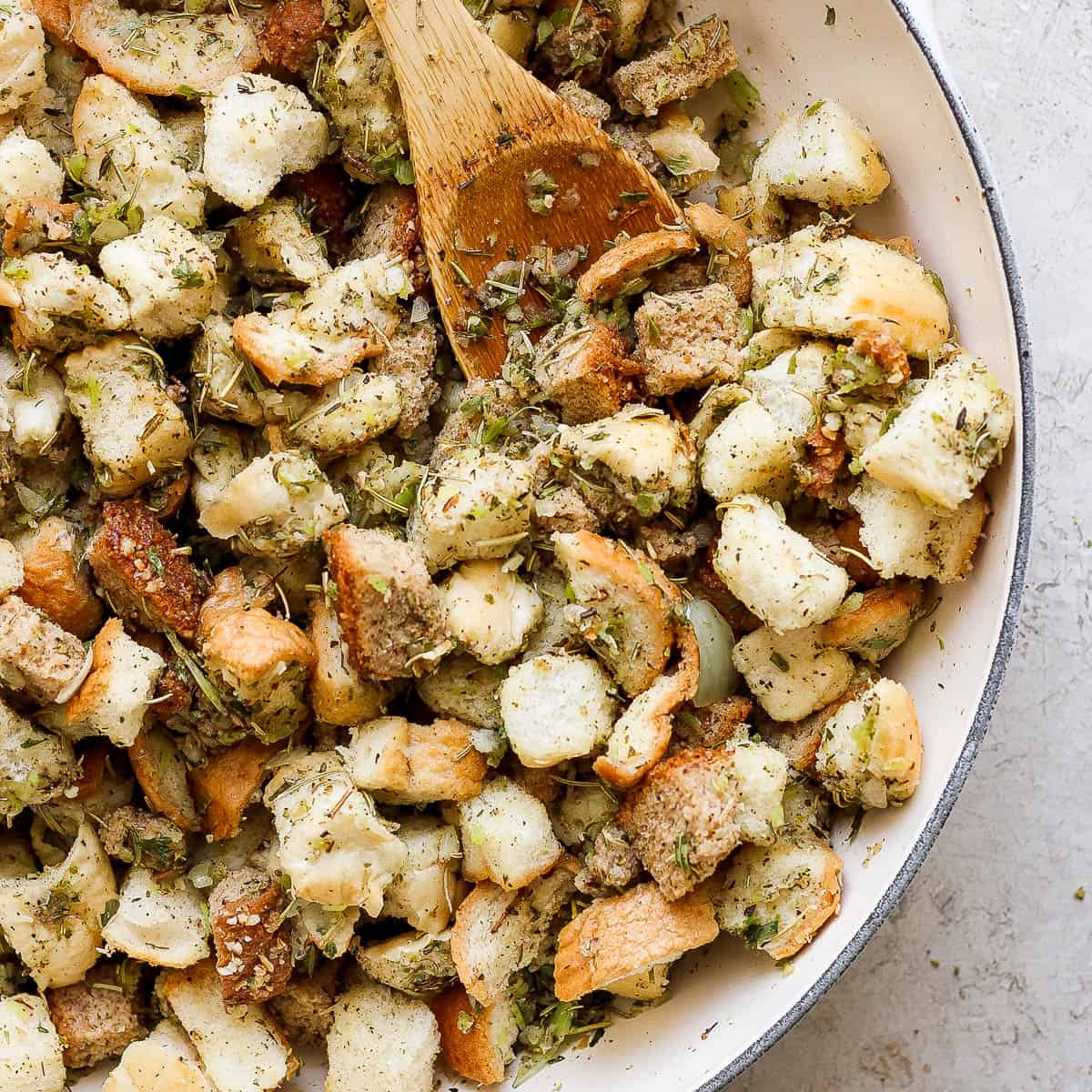 https://thewoodenskillet.com/wp-content/uploads/2023/11/stove-top-stuffing-recipe-1-1.jpg