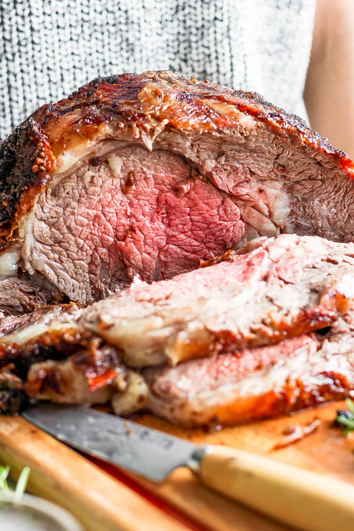 The best grilled prime rib recipe.