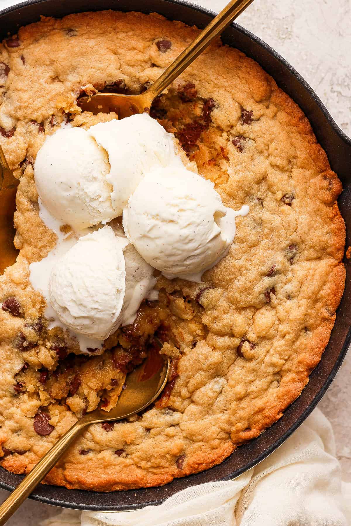 The best recipe for a cookie skillet.