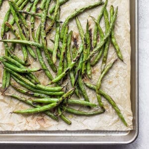 The best oven roasted green beans recipe.
