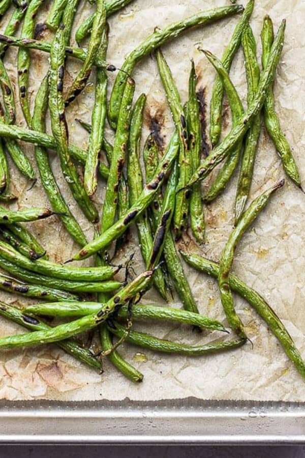 The best oven roasted green beans recipe.