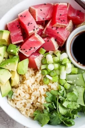 The best recipe for a simple tuna rice bowl.