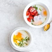 The best recipes for making baked eggs.