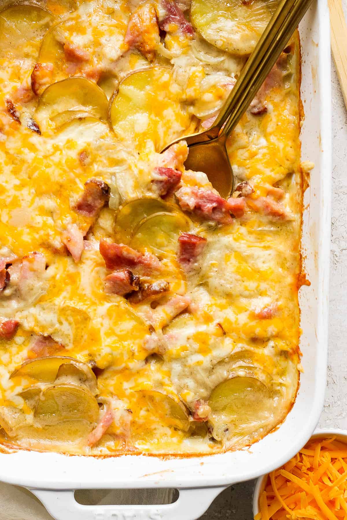 The best scalloped ham and potatoes recipe.