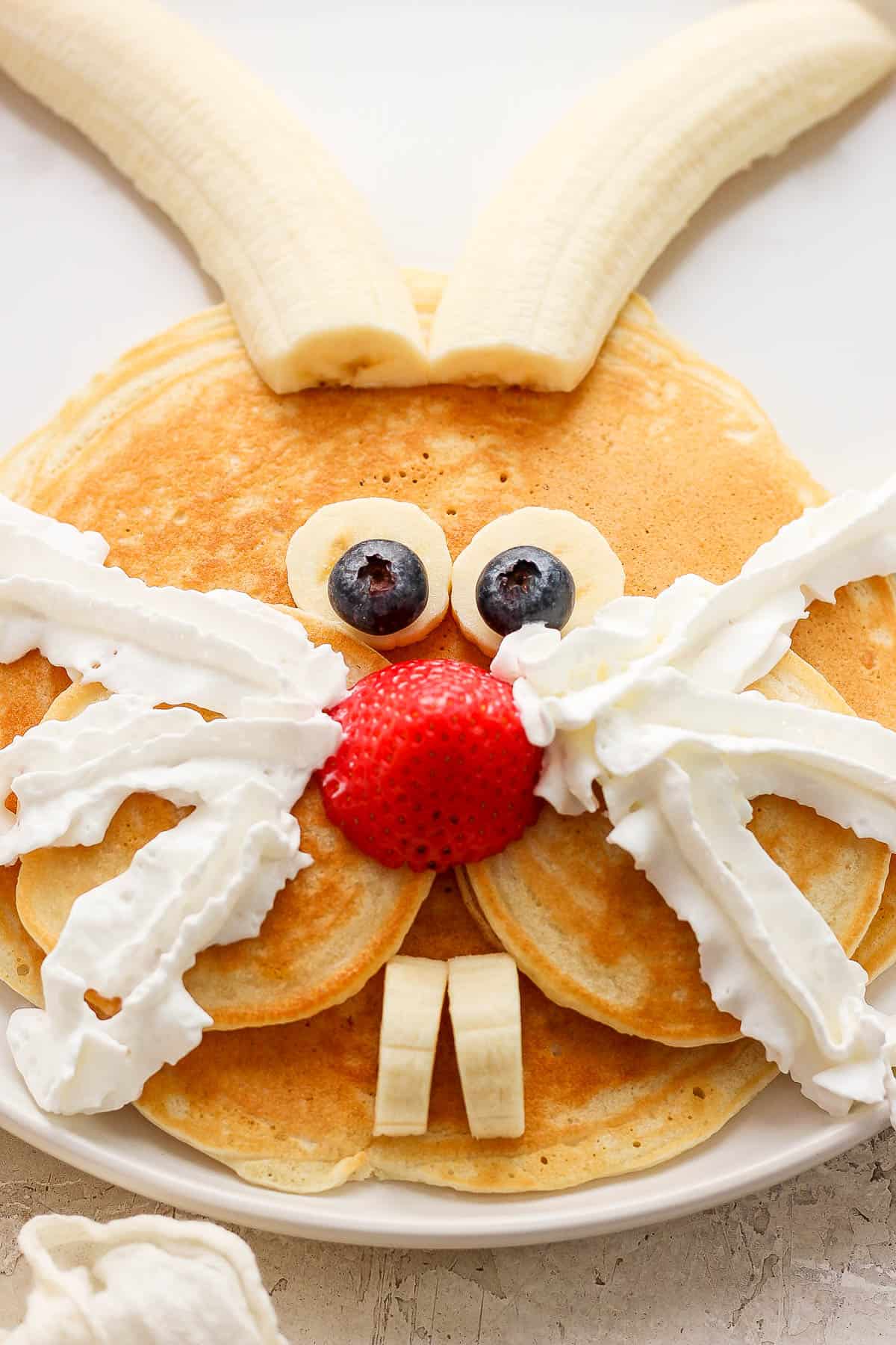 The best recipe for easy bunny pancakes.