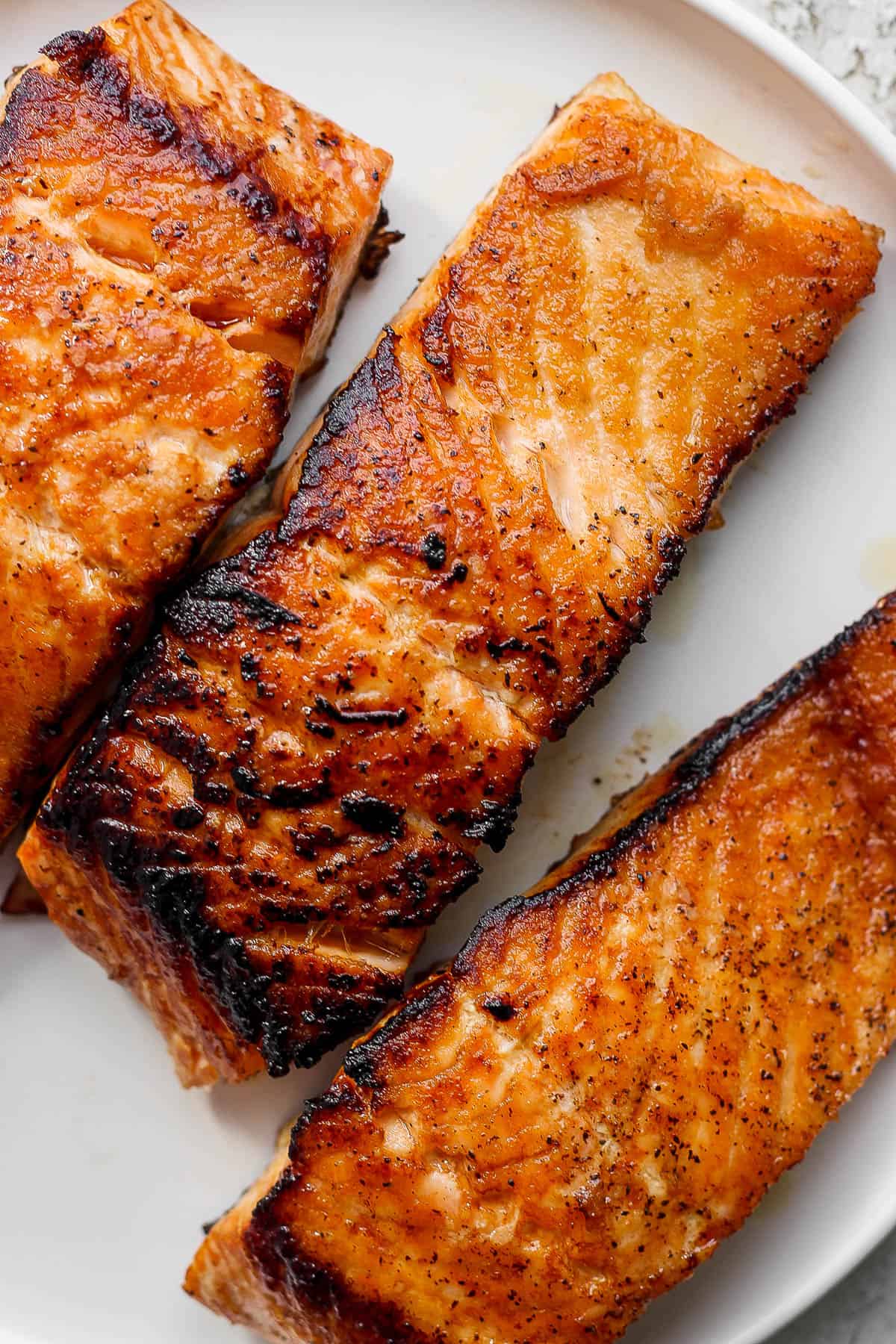 The best recipe for easy pan seared salmon fillets.