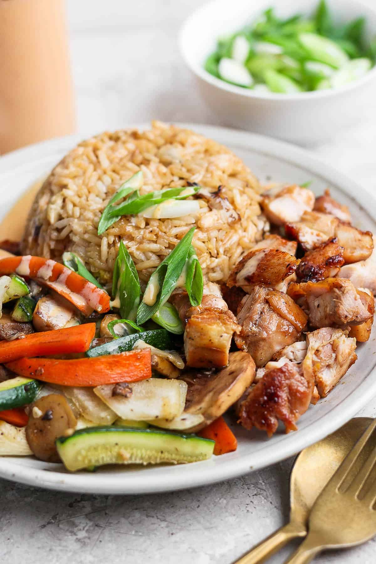 Another shot of a full plate of hibachi chicken.