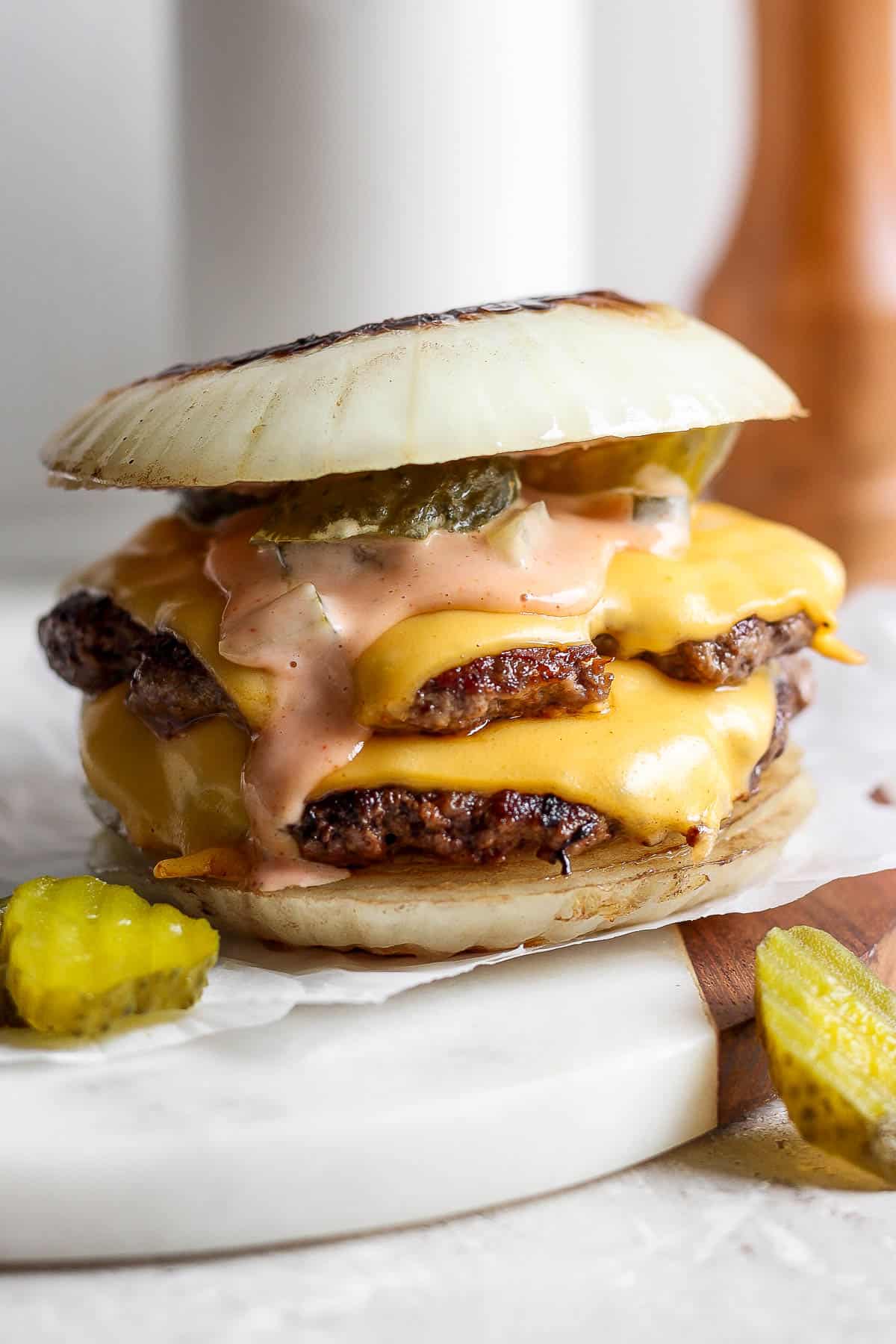 The best recipe for a flying dutchman burger.