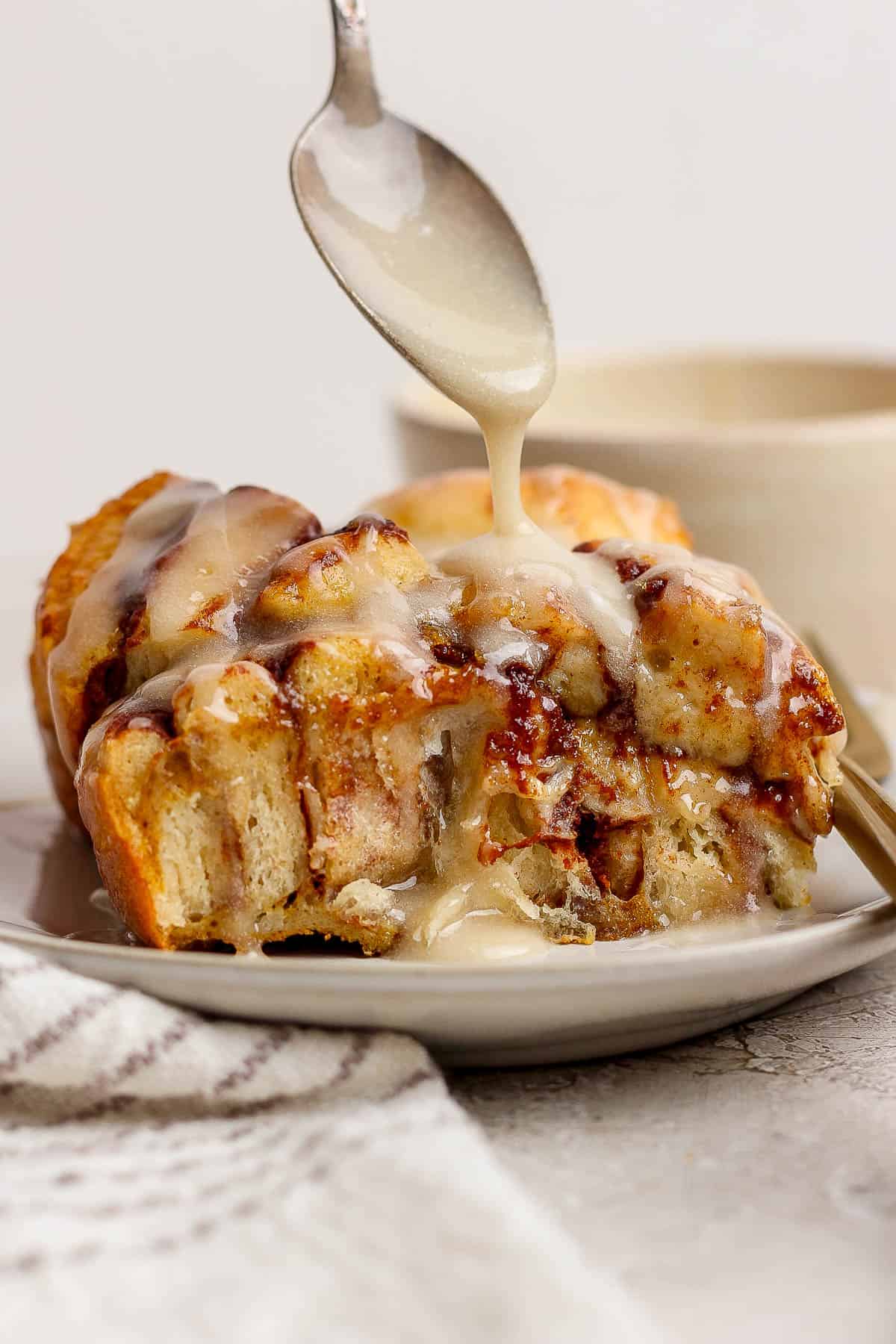 The best cinnamon roll casserole recipe.