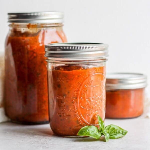 An easy tutorial on how to can spaghetti sauce.