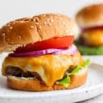 An easy tutorial on how to grill a burger.