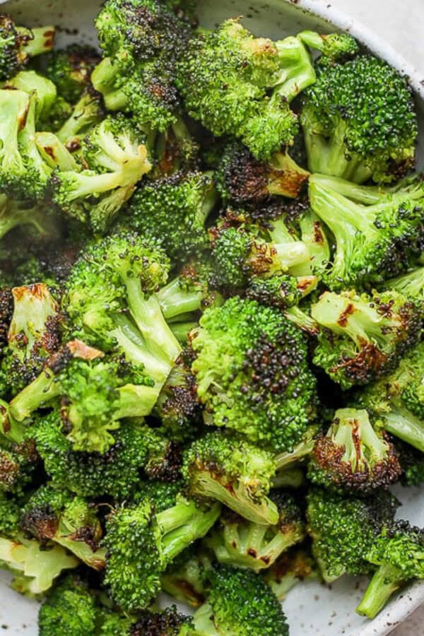 A simple and delicious recipe for grilled broccoli.